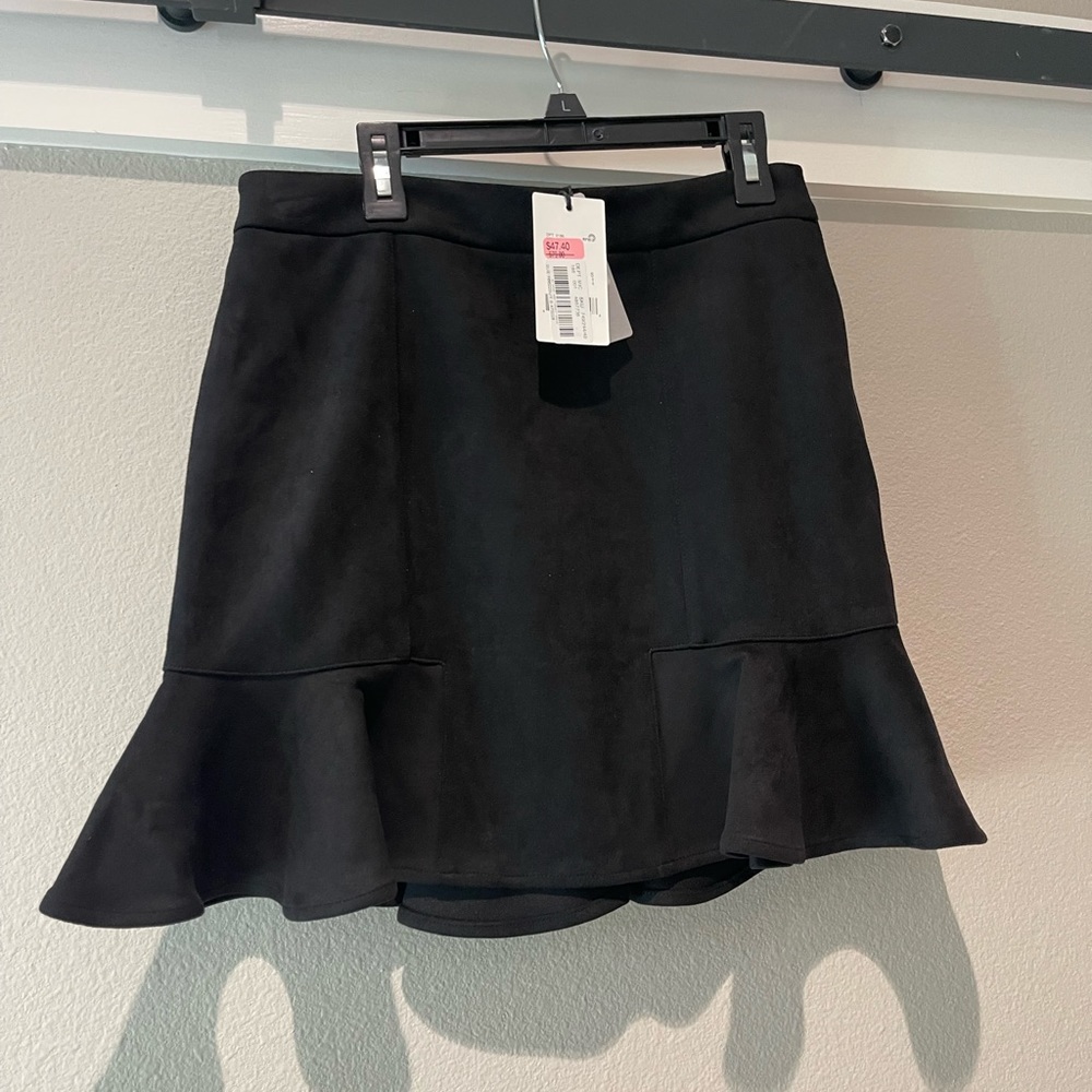 Black mini skirt